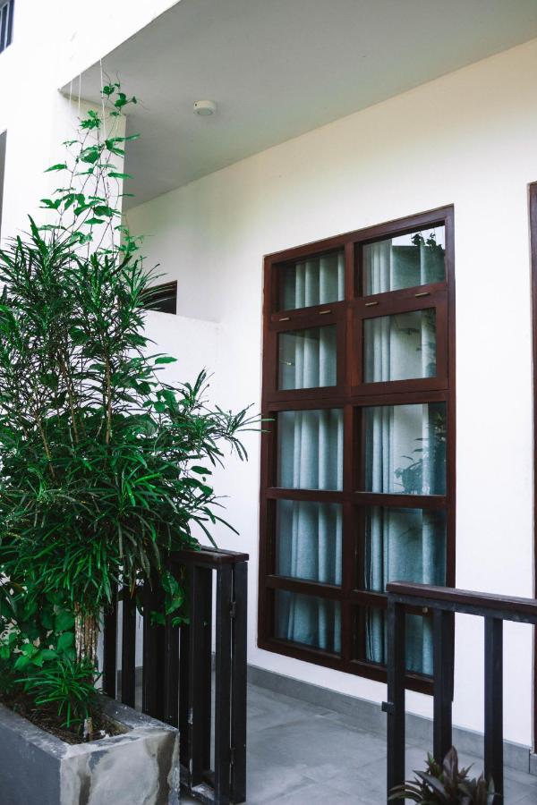 Uralsurf House Hotel Weligama Buitenkant foto