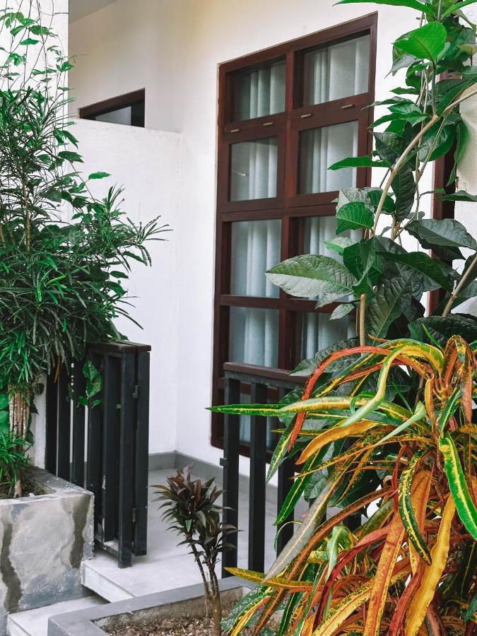 Uralsurf House Hotel Weligama Buitenkant foto