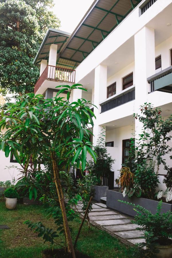 Uralsurf House Hotel Weligama Buitenkant foto