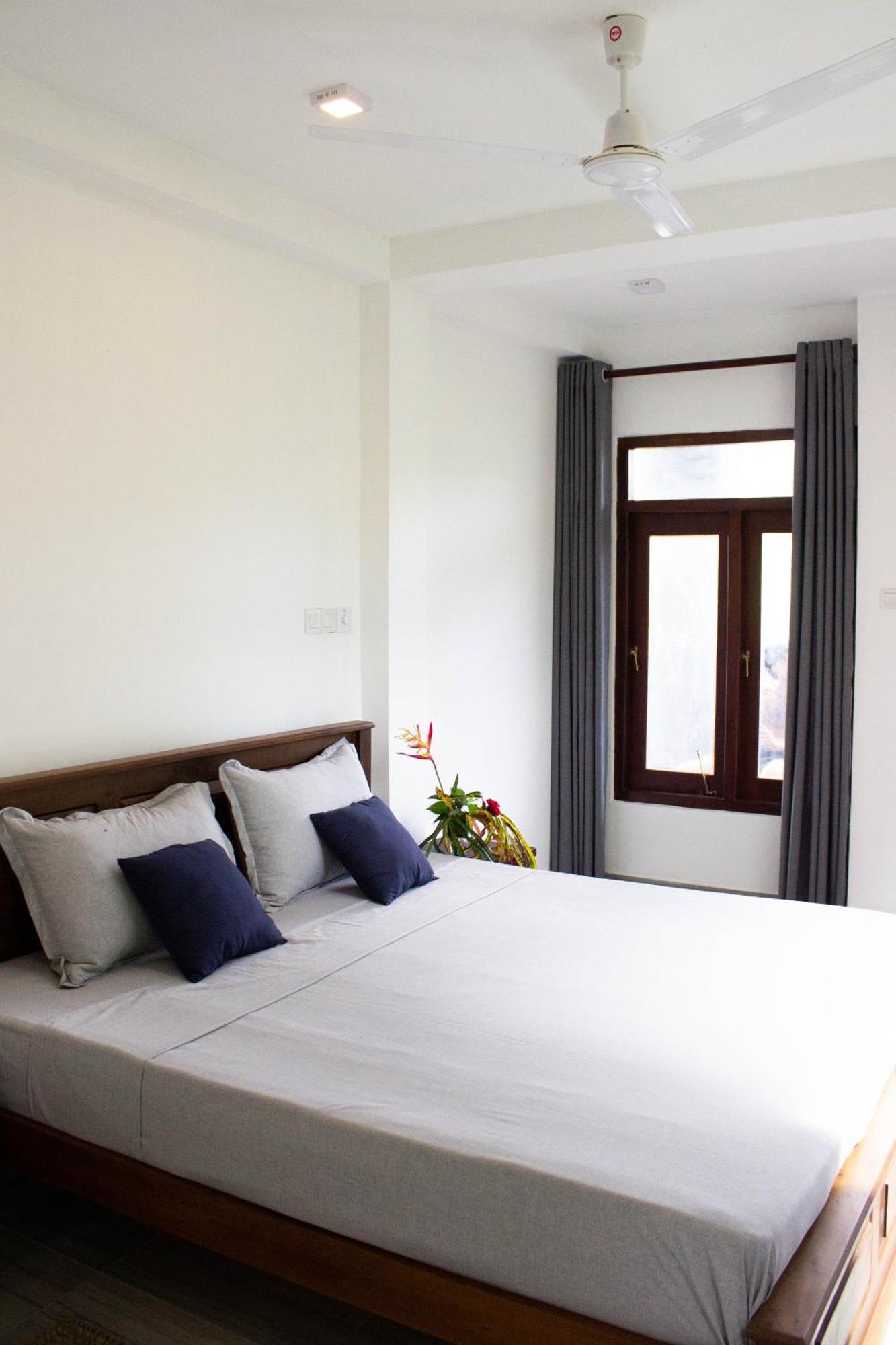 Uralsurf House Hotel Weligama Buitenkant foto