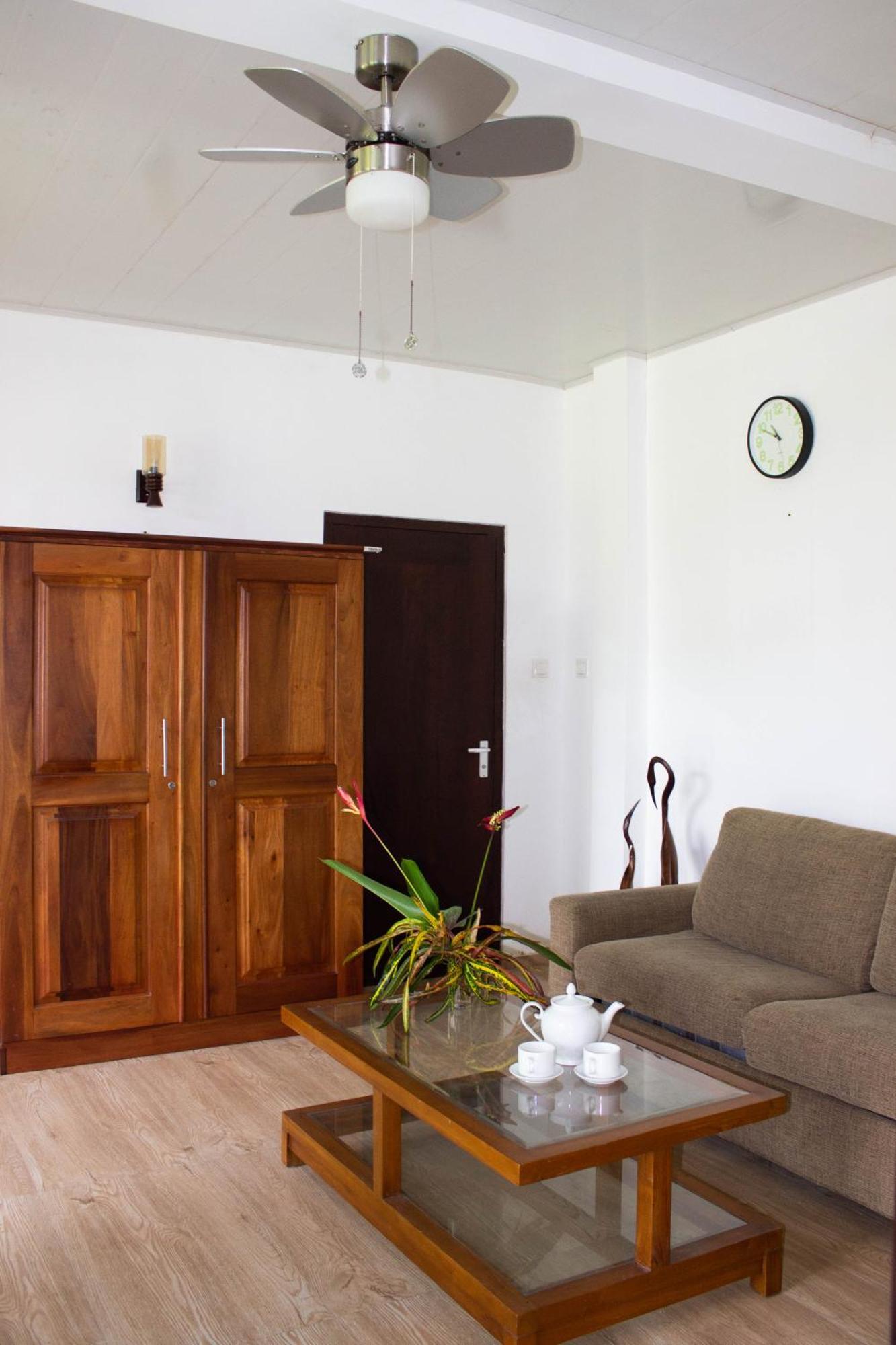 Uralsurf House Hotel Weligama Buitenkant foto