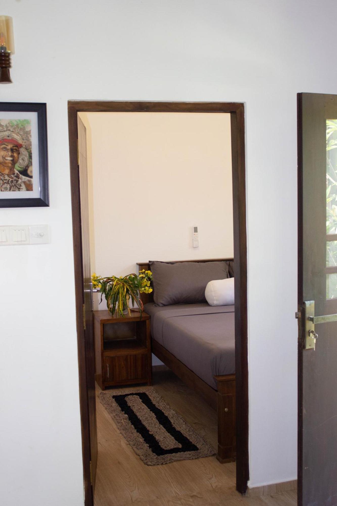Uralsurf House Hotel Weligama Buitenkant foto